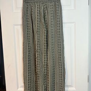 ILLA ILLA Gray Patterned Wide Leg Pants